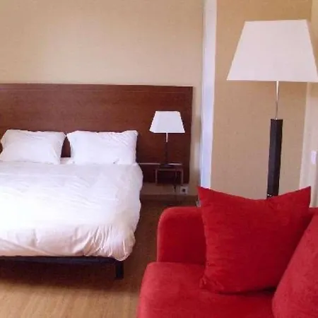 Les Jardins De * ルルド