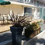Les Jardins De 루르드