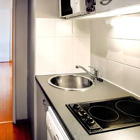 度假居 Les Jardins De 卢德