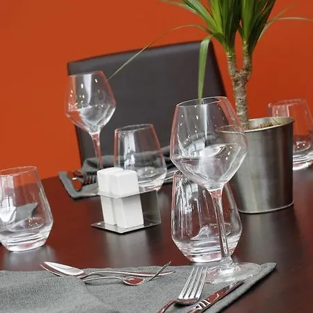 Les Jardins De 卢德