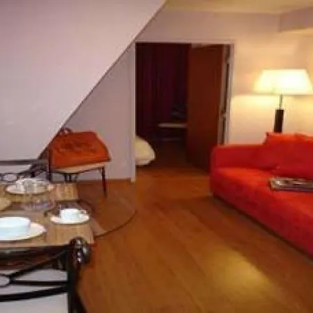 度假居 Les Jardins De