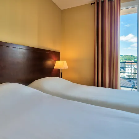 Les Jardins De Aparthotel 3*